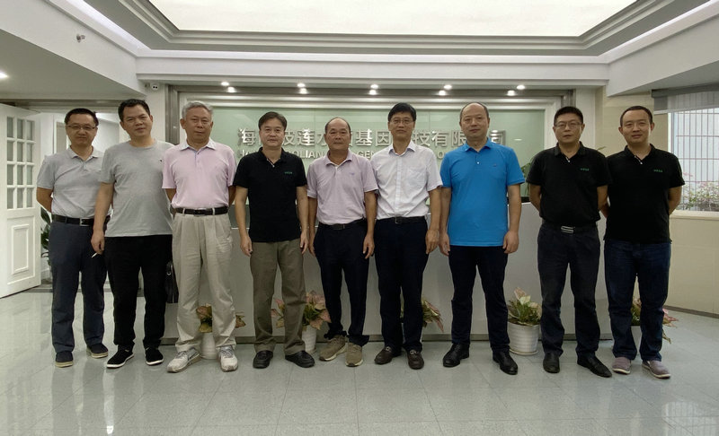 1630577372638446.jpg 广东村落钻研院颜学亮院长-1.jpg
